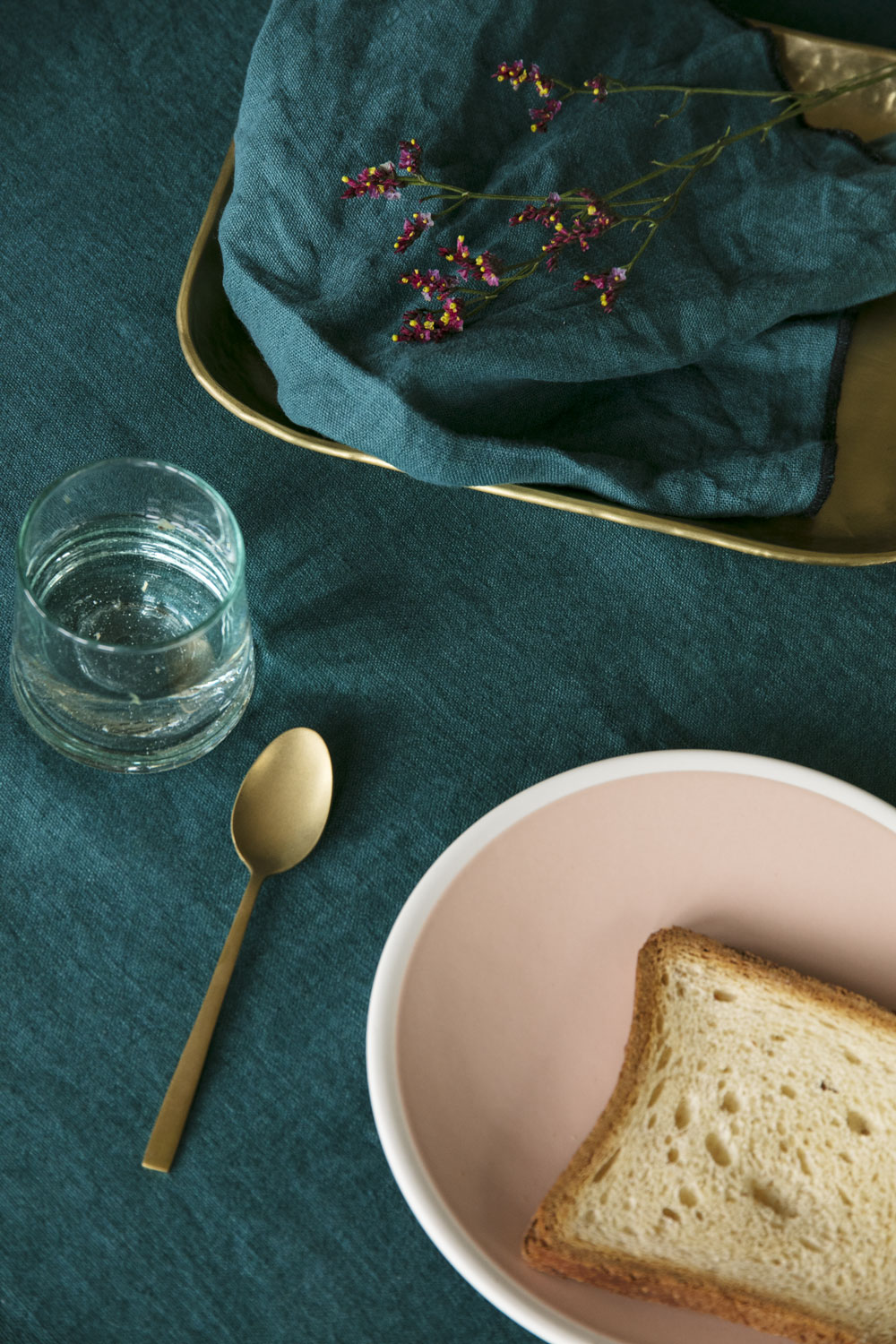 Communauté de Bien — Petit déjeuner — Communauté de Bien, stylisme Léonie Escolivet
