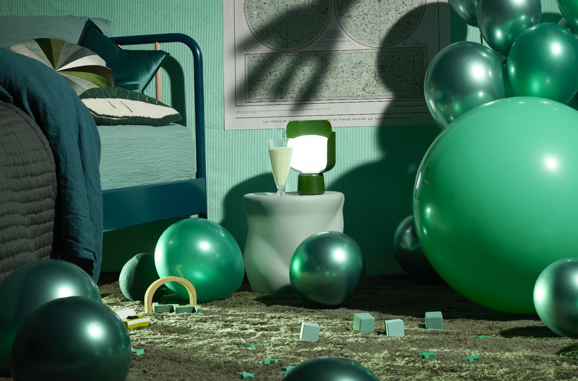 2050 — chambre verte — Doolittle Magazine — photo Alice Cuvelier, stylisme Léonie Escolivet