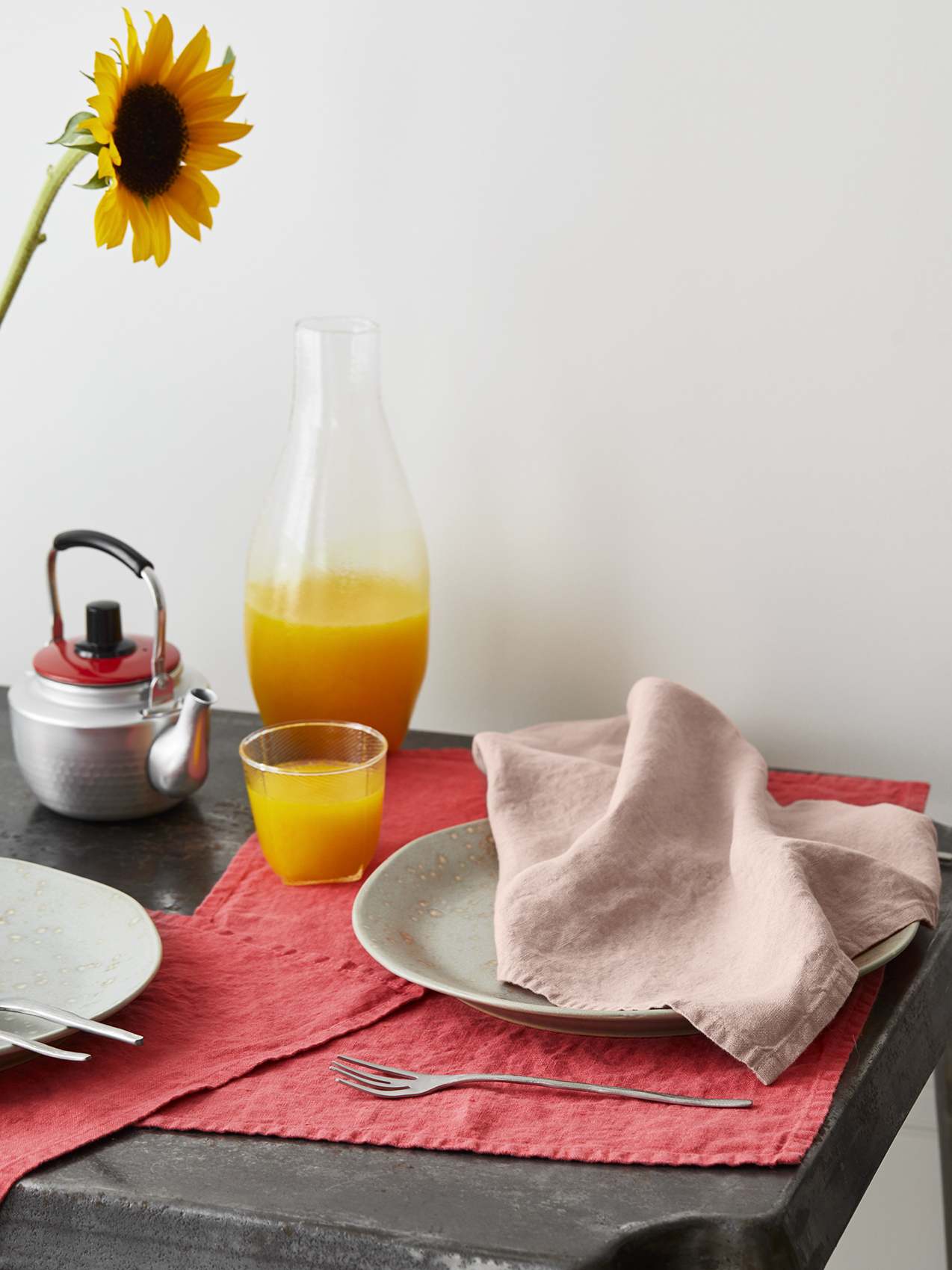 Merci Paris — Linge de table — Merci Paris, stylisme Léonie Escolivet